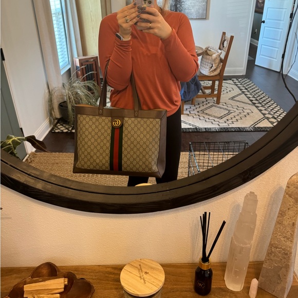 SOLD!!♥️💚Gucci Ophidia Soft Tote Horizontal 💚♥️ - Picture 10 of 16